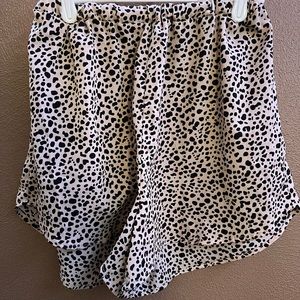LEOPARD SHORTS